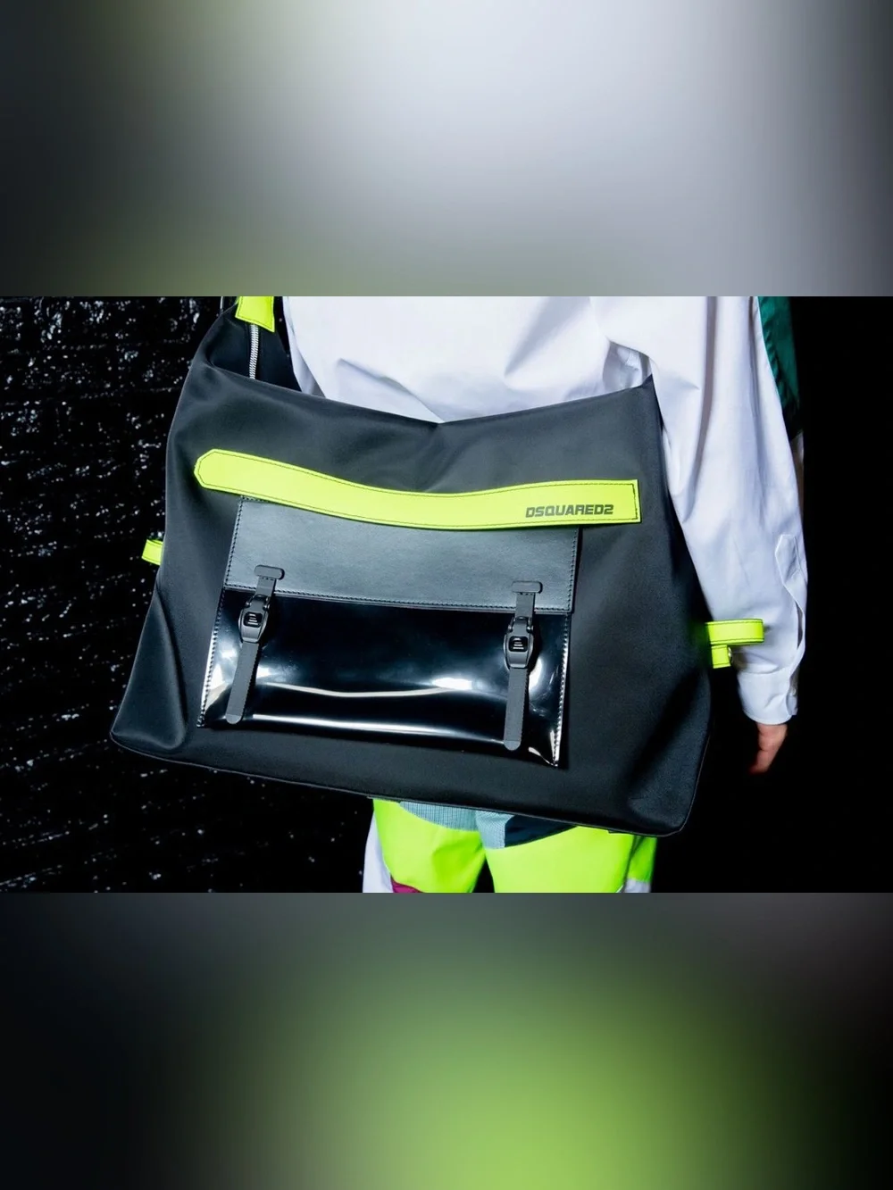 DSQUARED2 bag belongs